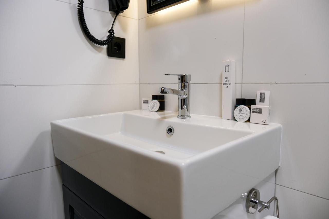 Plus Hotel & Private Transportation Istanbul Airport-By Loft Arnavutkoy Zewnętrze zdjęcie